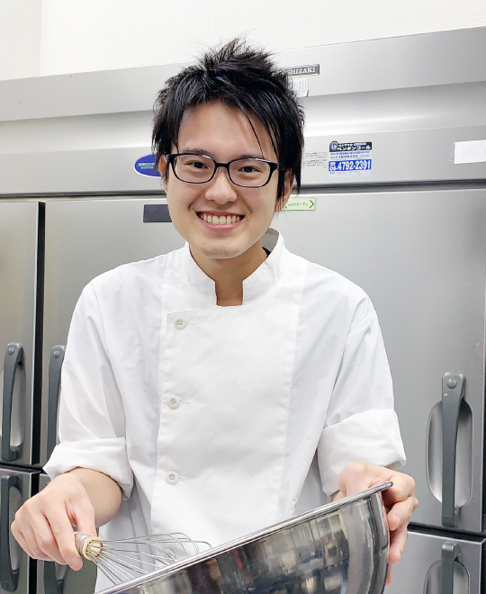 ナナハコのパティシエ西口侑弥